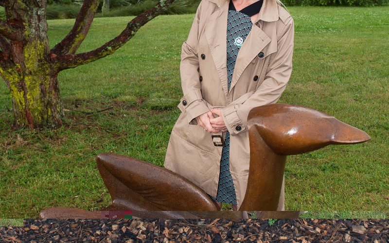 Samantha Lissette with her sculpture (Big Bird) Egg Chair