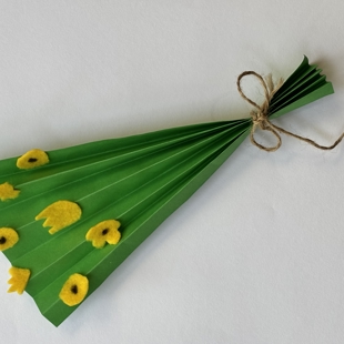 Make a paper flower bouquet image